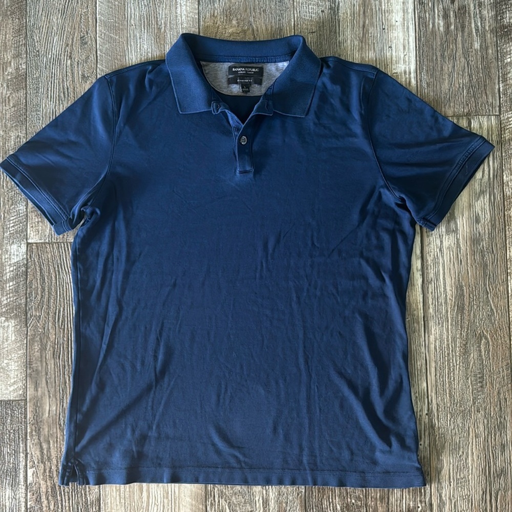 BANANA REPUBLIC LUXURY TOUCH MEN TSHIRT, SIZE LARGE